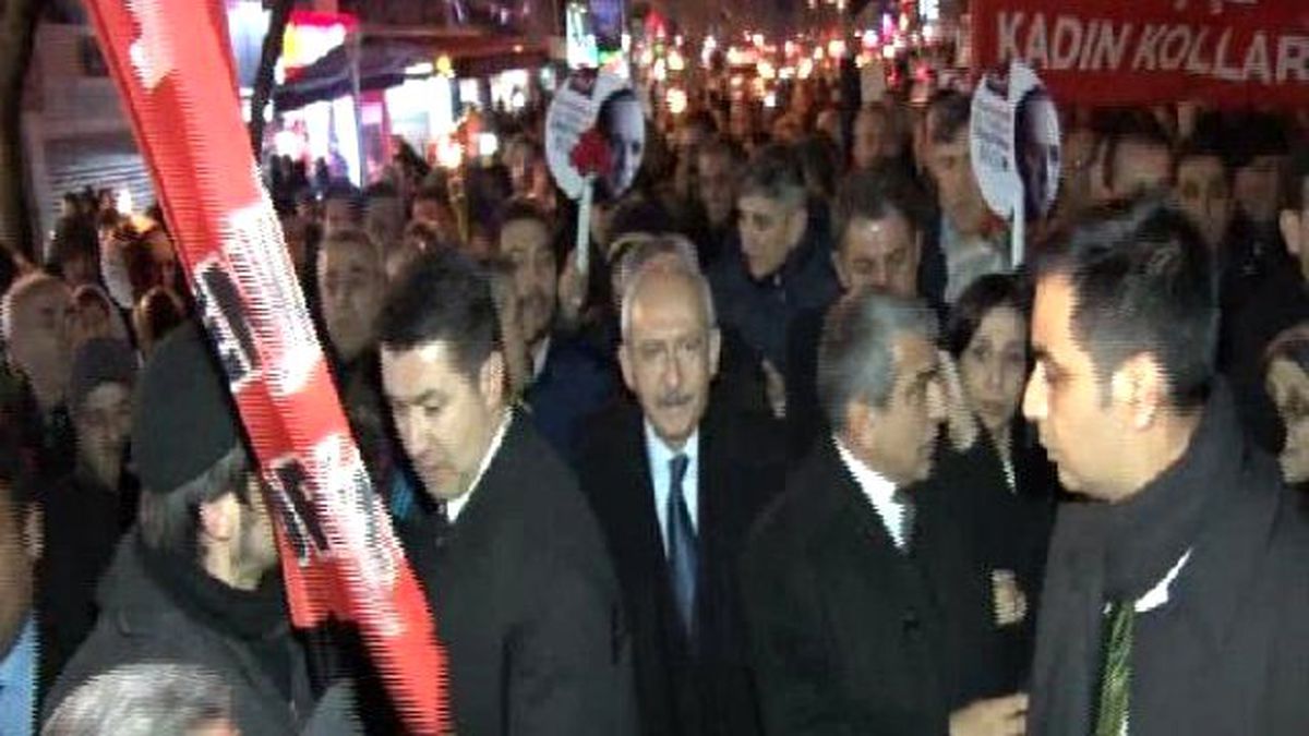 Uğur Mumcu, Harbiye\'deki Anıtının Önünde Anıldı...