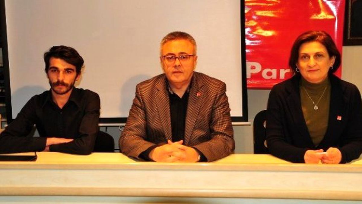 Uşak CHP İl Örgütü Uğur Mumcu\'yu Andı
