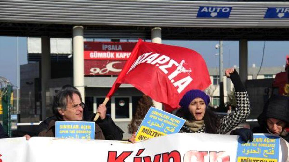 Yunan Sınırında \'Mülteci\' Protestosu