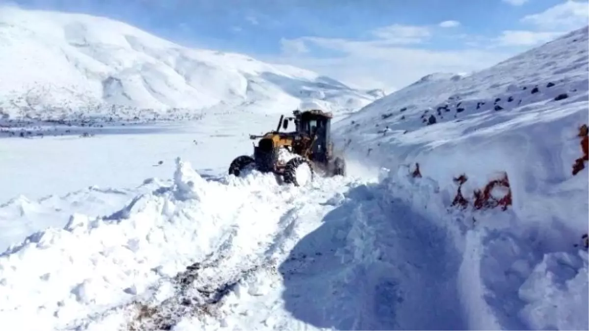 200 Mahalle Yolu Ulaşıma Açıldı