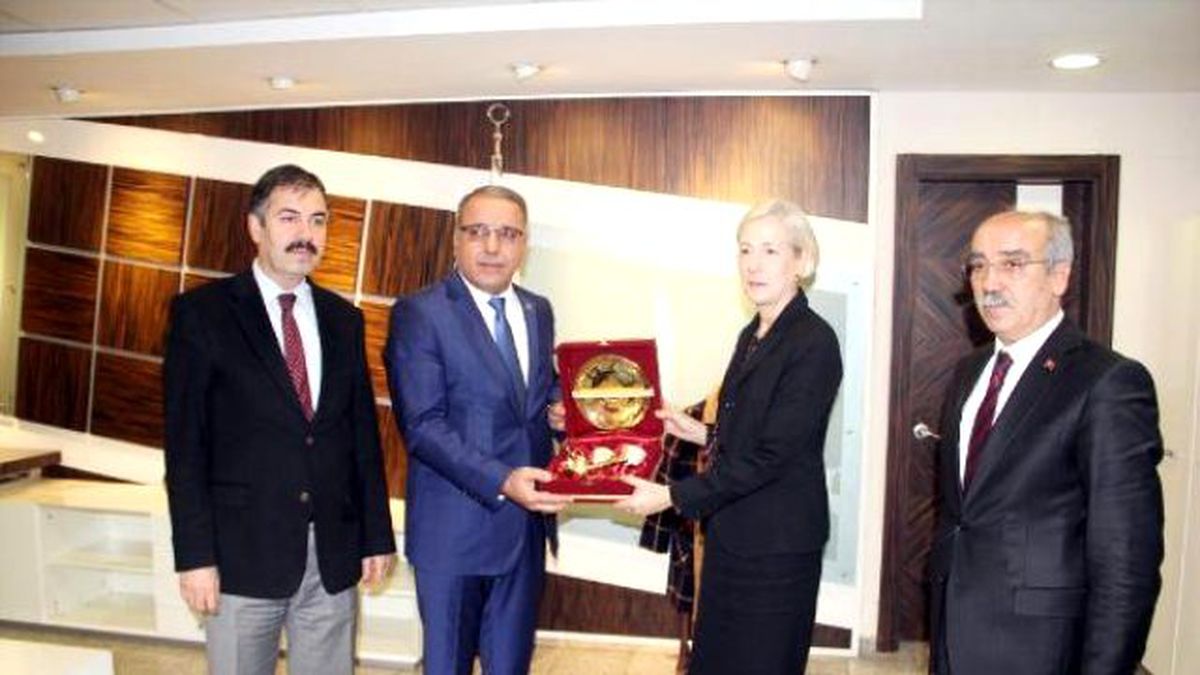 ABD\'li Konsolos Specht: Bölgede Yaşayanlar Çatışma İstemiyor