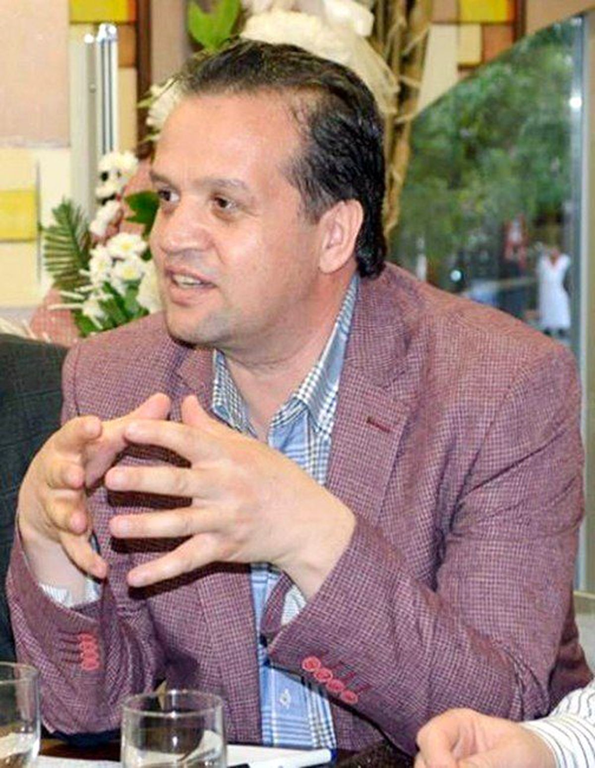 Açık Havada, Haksız Rekabet