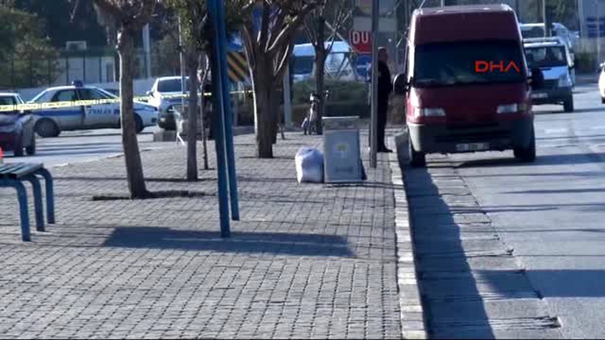 Adana Çevik Kuvvet Karşısındaki Çuval Bomba Korkusu Yaşattı