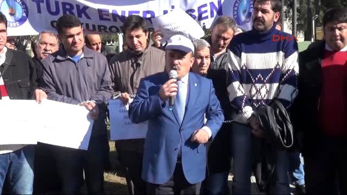 Adana\'da 4-C\'lilerin Zincirli Kadro Eylemi