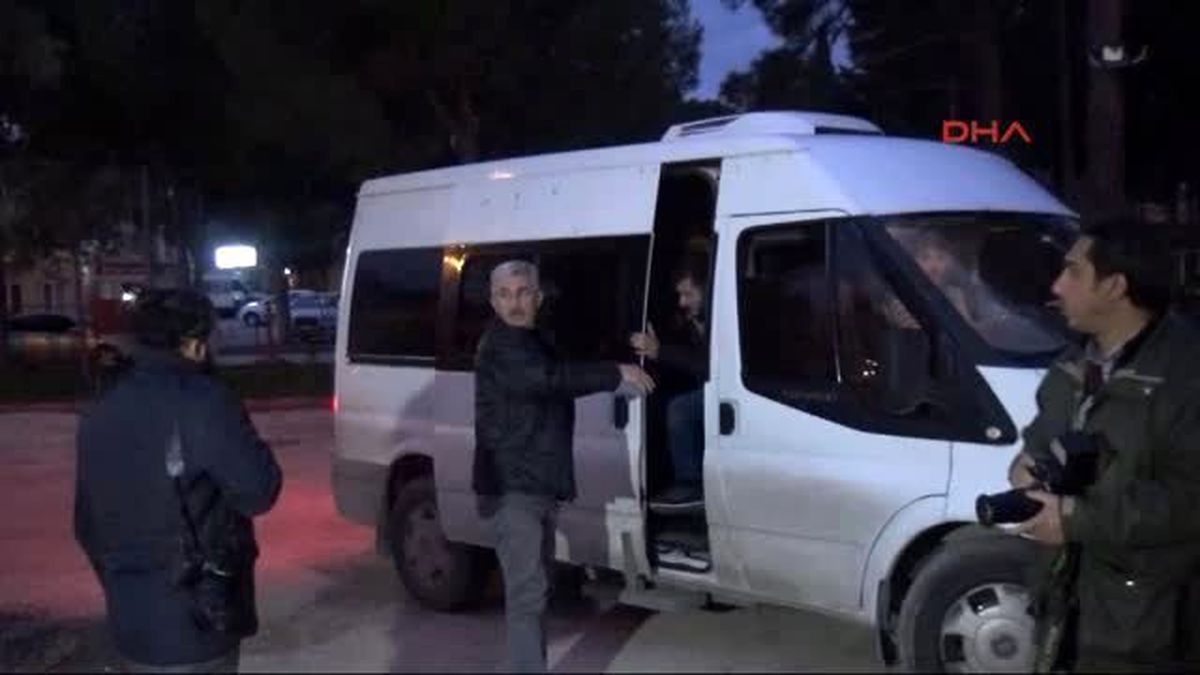 Adana Işid\'e Katılmak İsteyen 4 Kişi Lüks Otelde Yakalandı