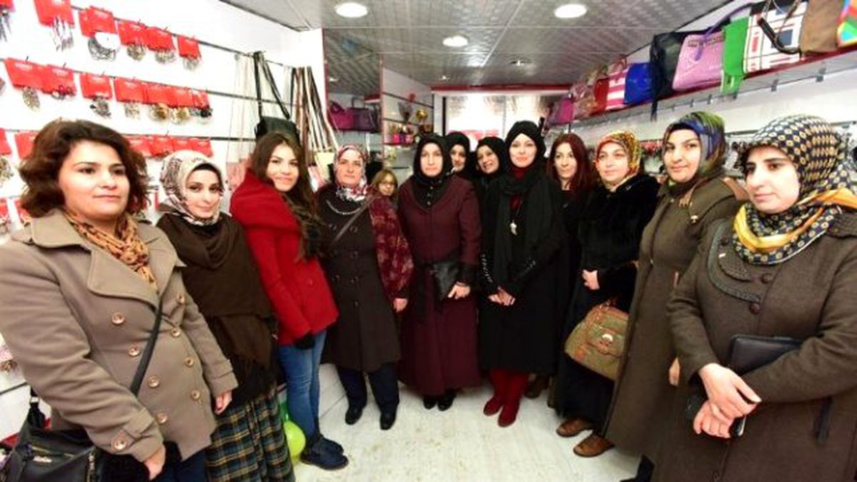 Ak Partililer Açılışa Katıldı