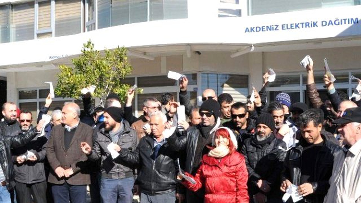 Alanya\'da Vatandaşın Fatura Tepkisi