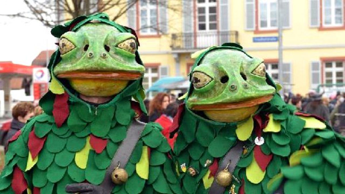 Almanya\'da Karnaval Eğlenceleri Başladı