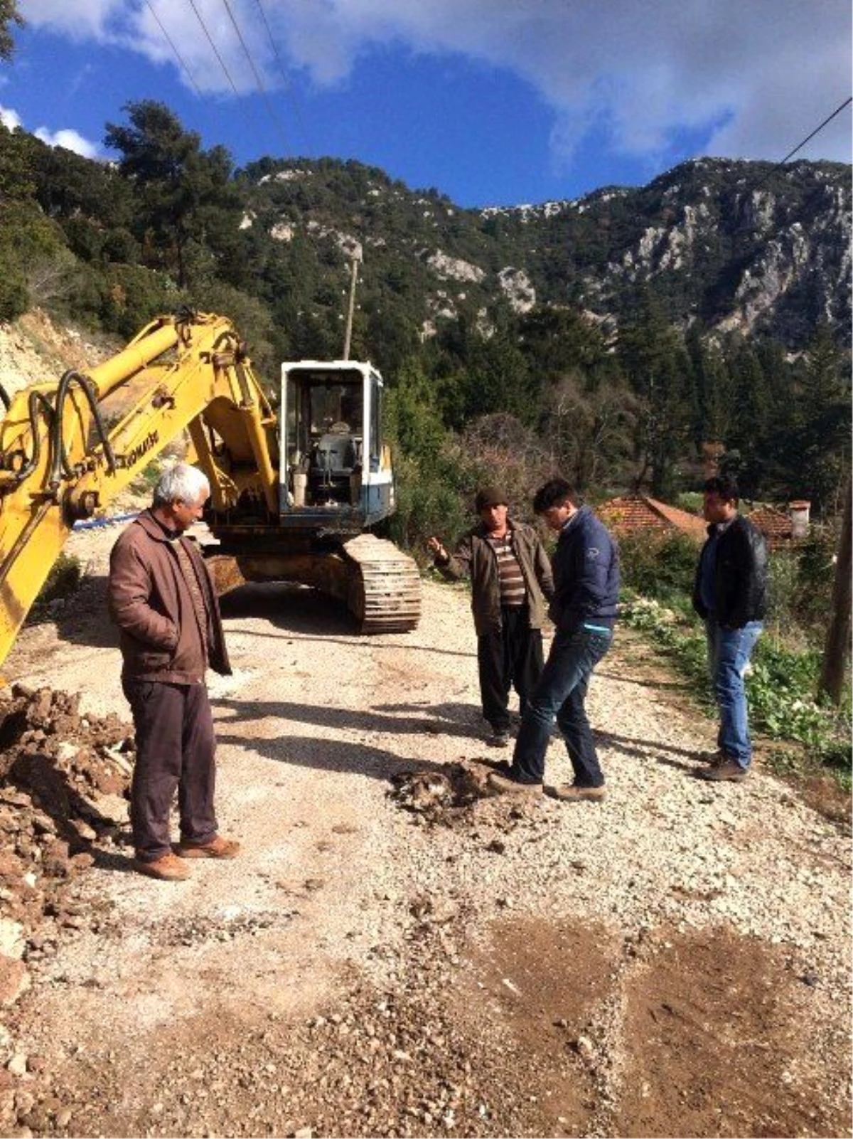 Asat'tan Mahallelerde İçme Suyu Çalışması