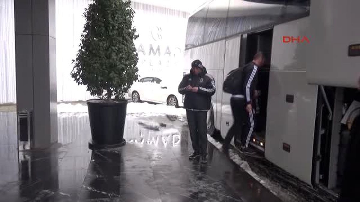 Beşiktaş Kafilesi Trabzon\'dan Ayrıldı