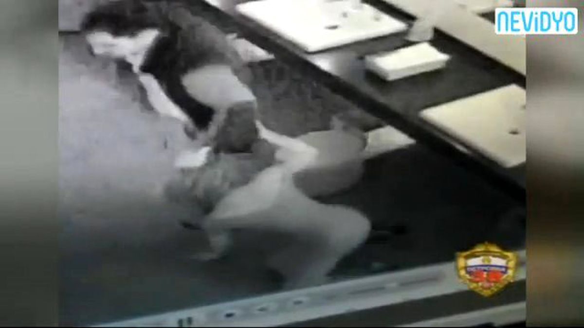 Birlikte Olma Teklifini Reddeden Kadını Darp Etti
