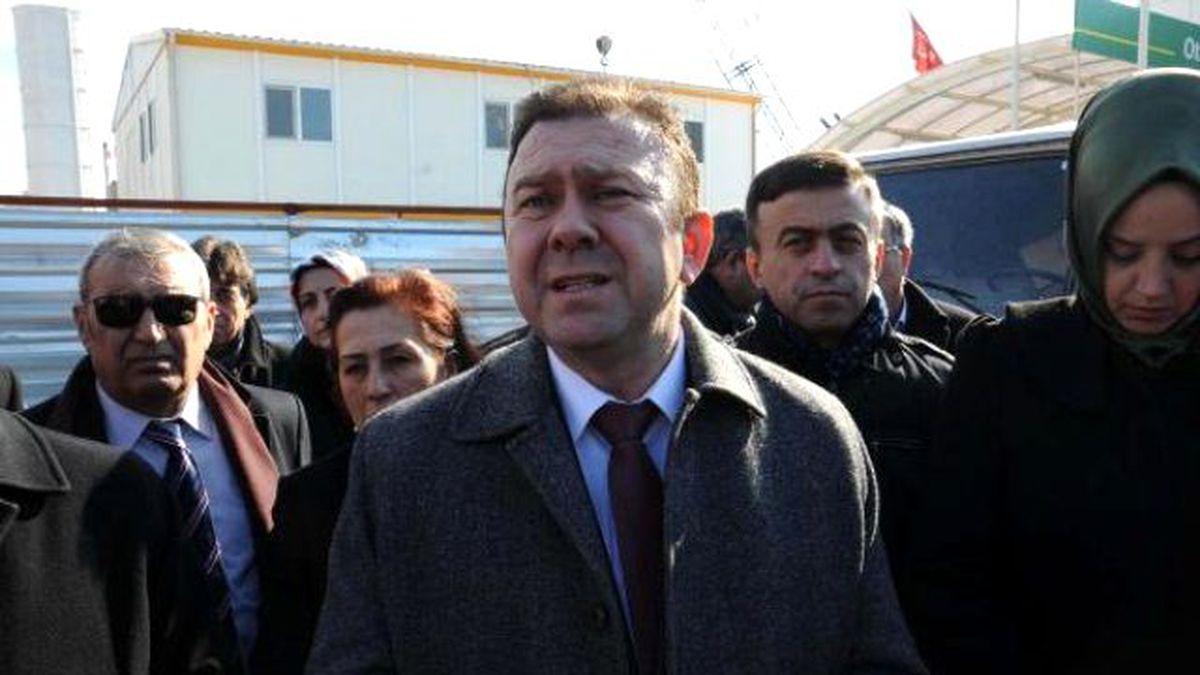 Çanakkale\'de Belediye Şantiyesinde Ölümlü Kazaya Tepki