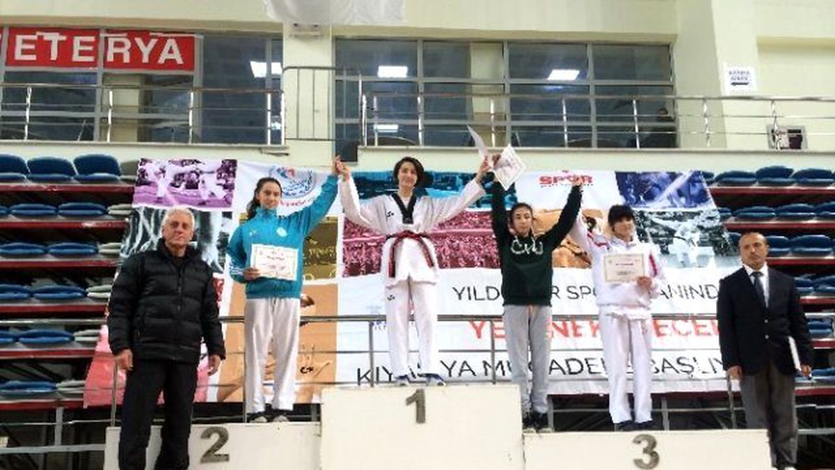 Çanakkaleli Tekvandocular 2016 Yılına Hızlı Başladı,