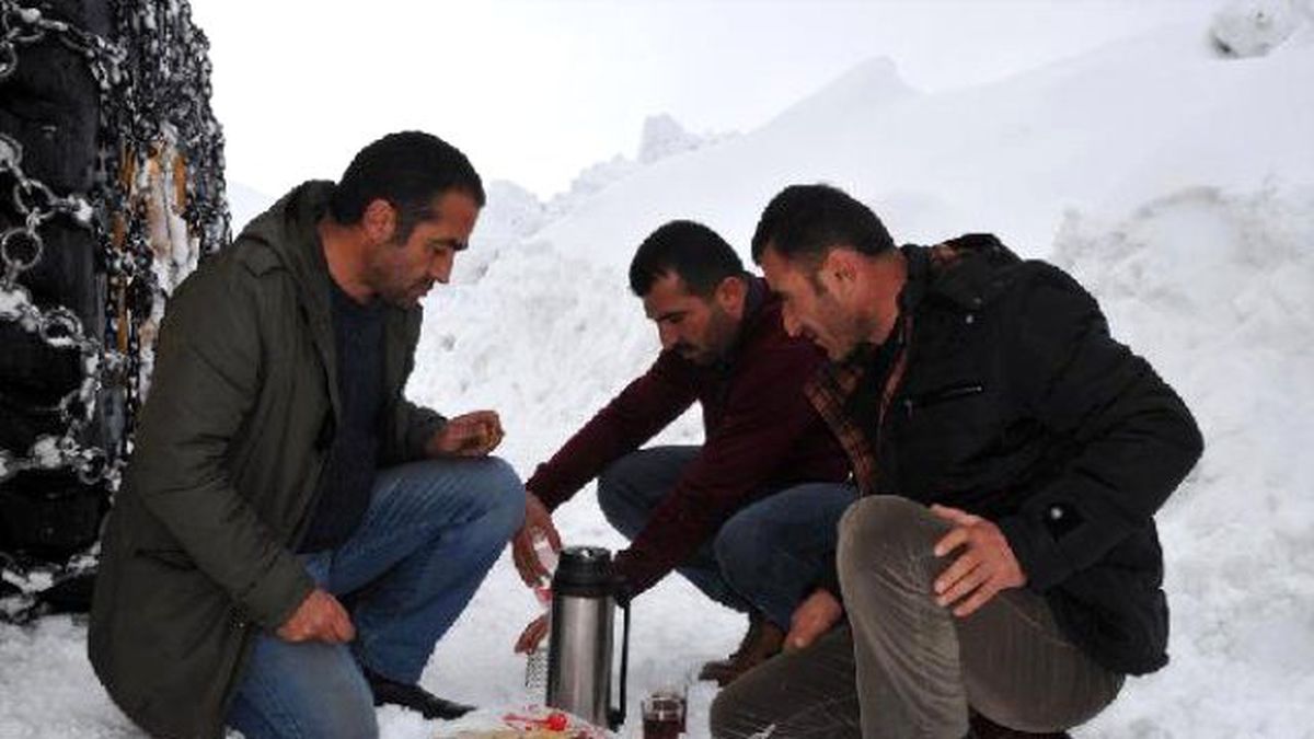 Ekipler, Hamile Kadın İçin Seferber Oldu