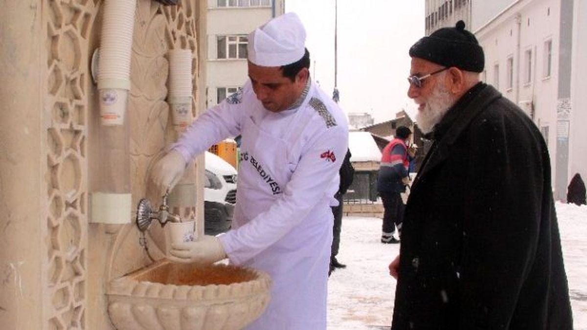 Elazığ\'da Karda Çorba İkramı