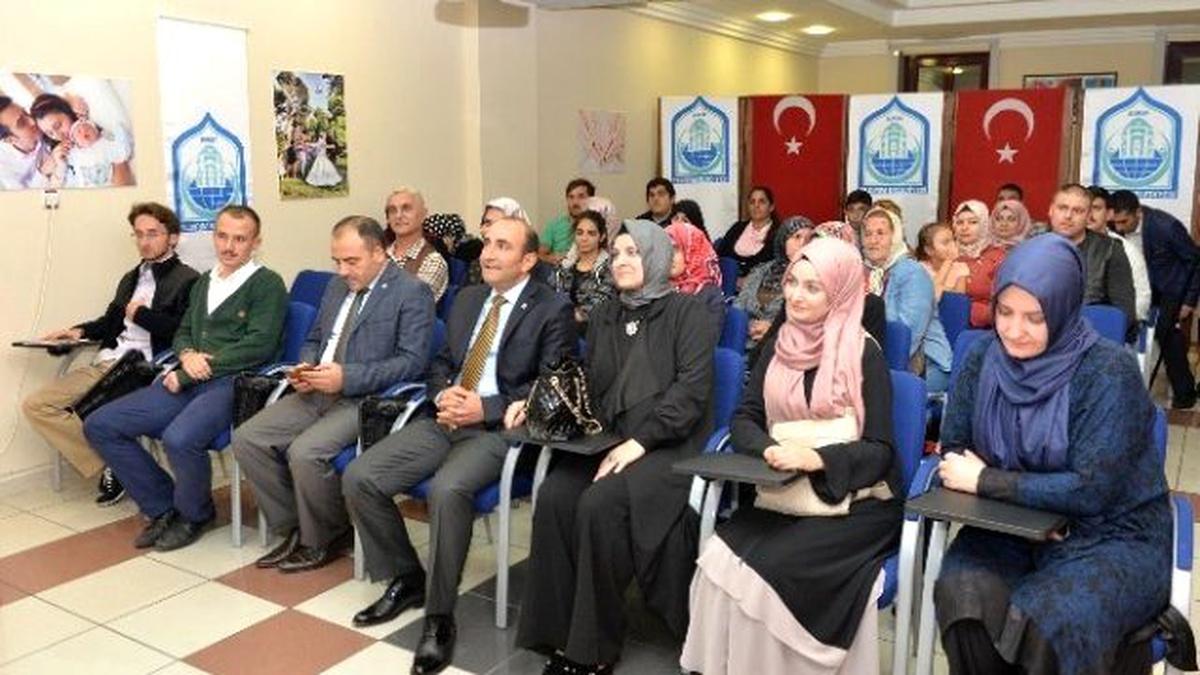 Evlilik ve Aile Okulu Yıldırımlıları Bekliyor