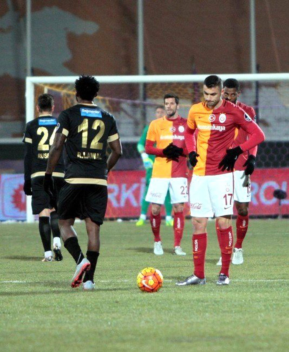 Galatasaray Zirveden Koptu