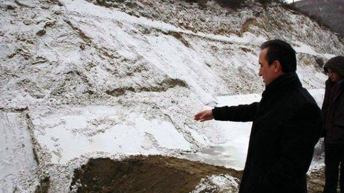 Göçük Yaşanan Hes Kanalı Tarım Alanlarına Zarar Verdi