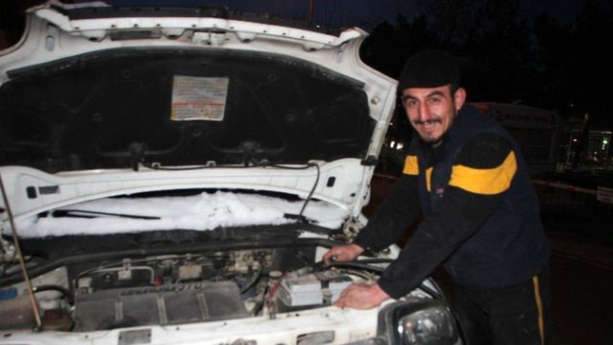 Kar Yağışı Oto Elektrikçilerinin Yüzünü Güldürdü
