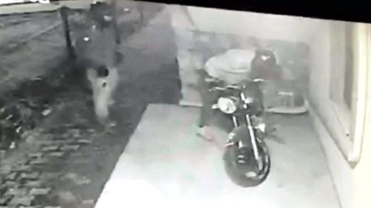 Motosikleti Çalarken Görüntülendi