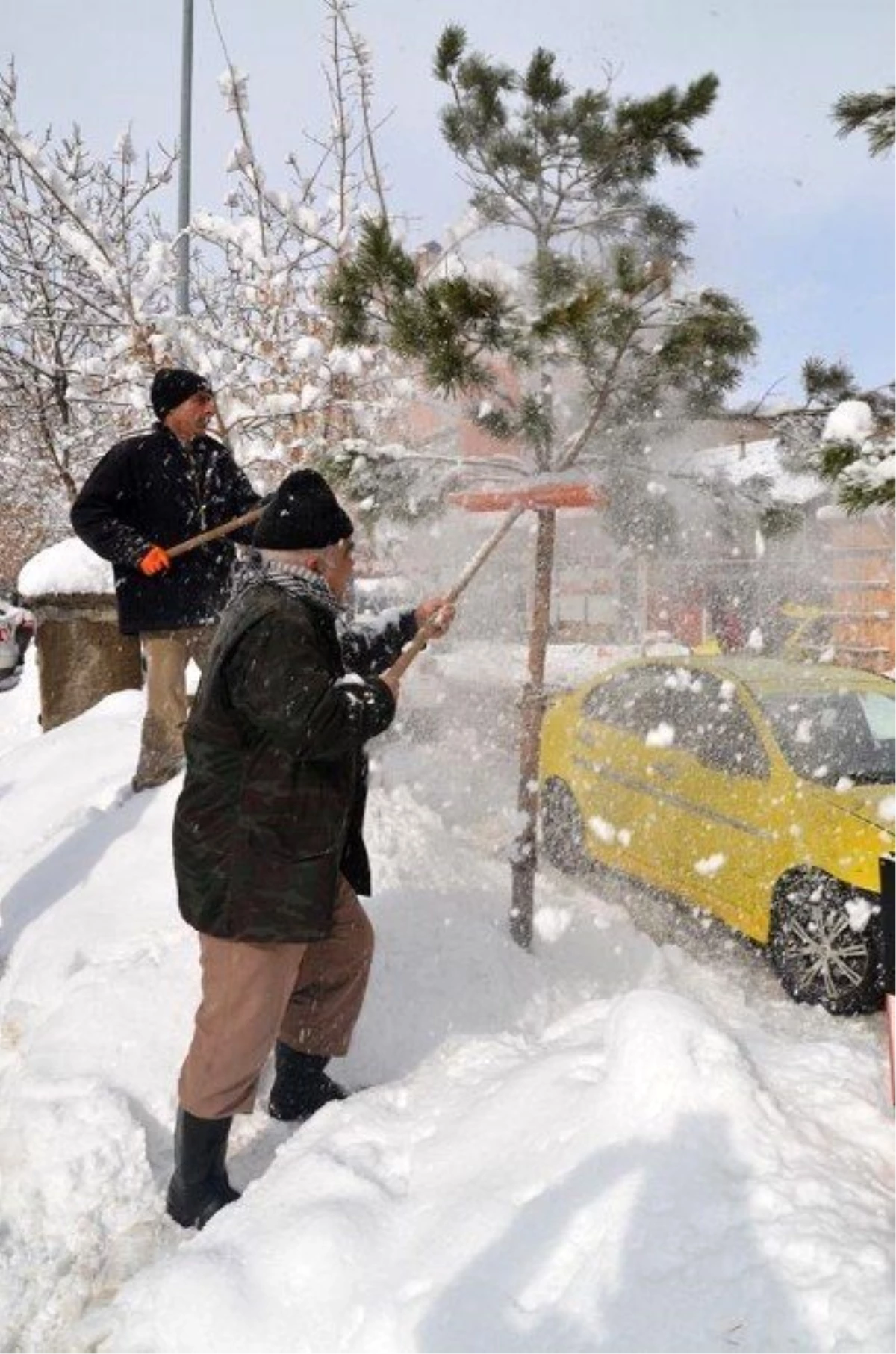 Muş\'ta 290 Köy Yolu Ulaşıma Kapandı