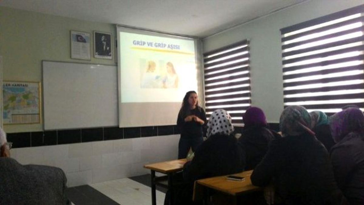 Pazarlar\'da Grip, Grip Aşısı ve Gripten Korunma Yolları Eğitimi