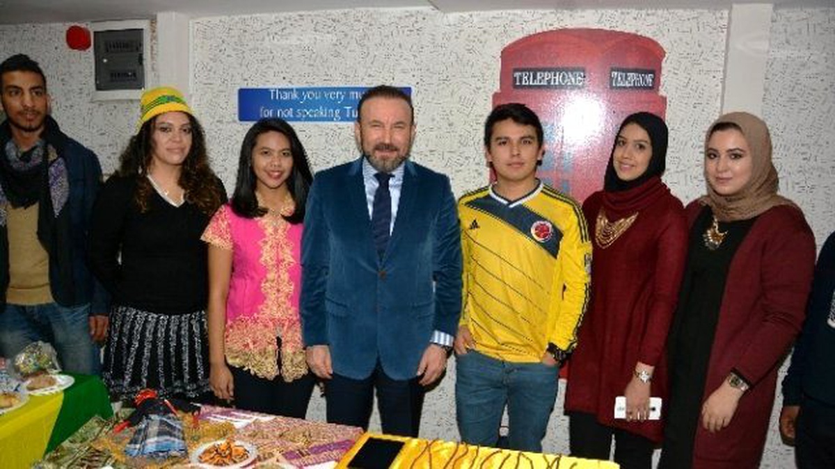 Speaking Kafe\'de Global Village Etkinliği Yapıldı