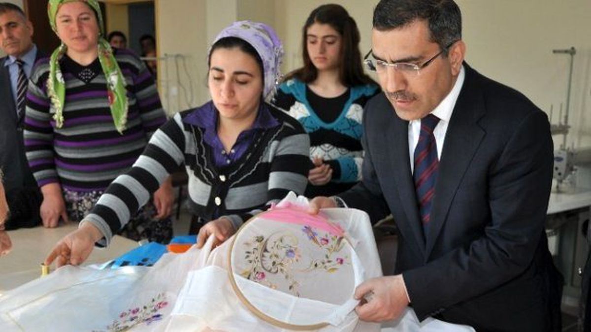Yüreğir Kültür Evleri Meslek Sahibi Yapıyor