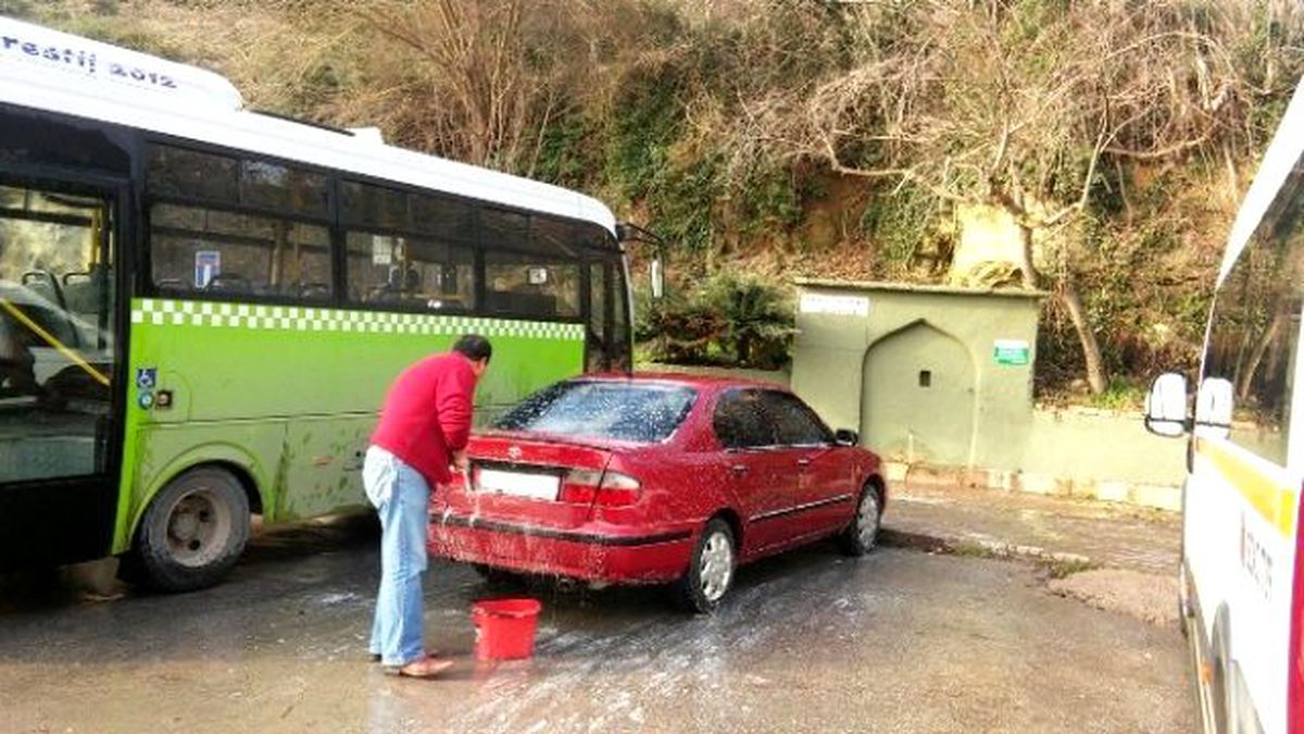 Zabıta\'dan Çeşmelerde Araç Yıkayanlara Ceza