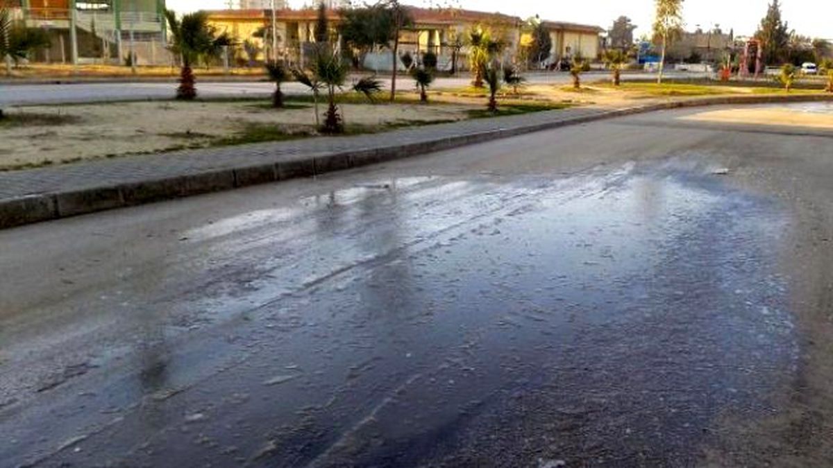 Adana da Buz Tuttu
