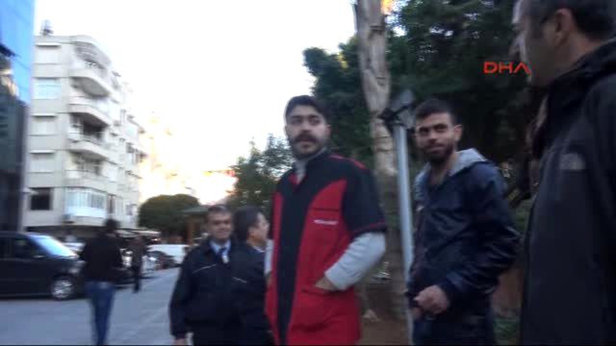 Adana - Sahte 200 Lirayla Kebapçıyı Dolandırdı