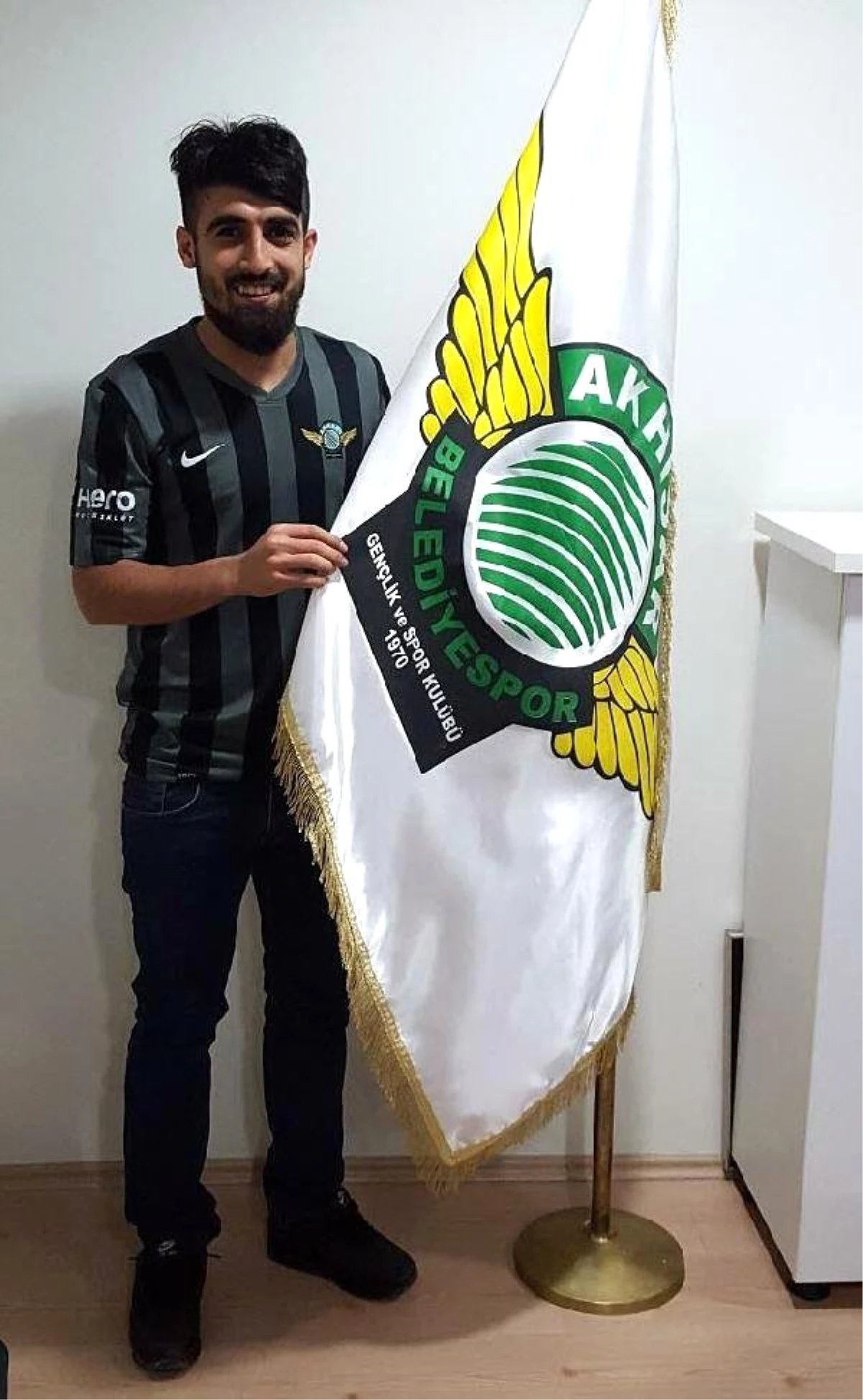 Akhisar Belediyespor Muğdat\'la İmzaladı