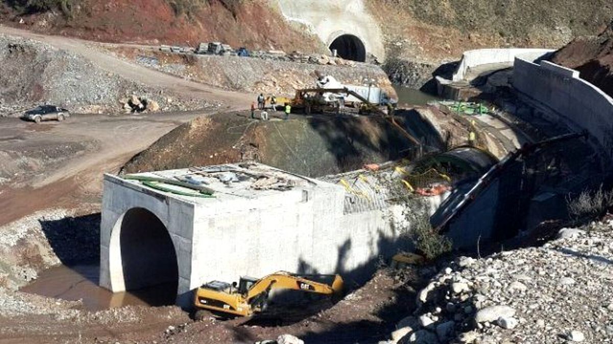 Aksu\'da 48 Bin 950 Dekar Tarım Alanını Suya Kavuşuyor