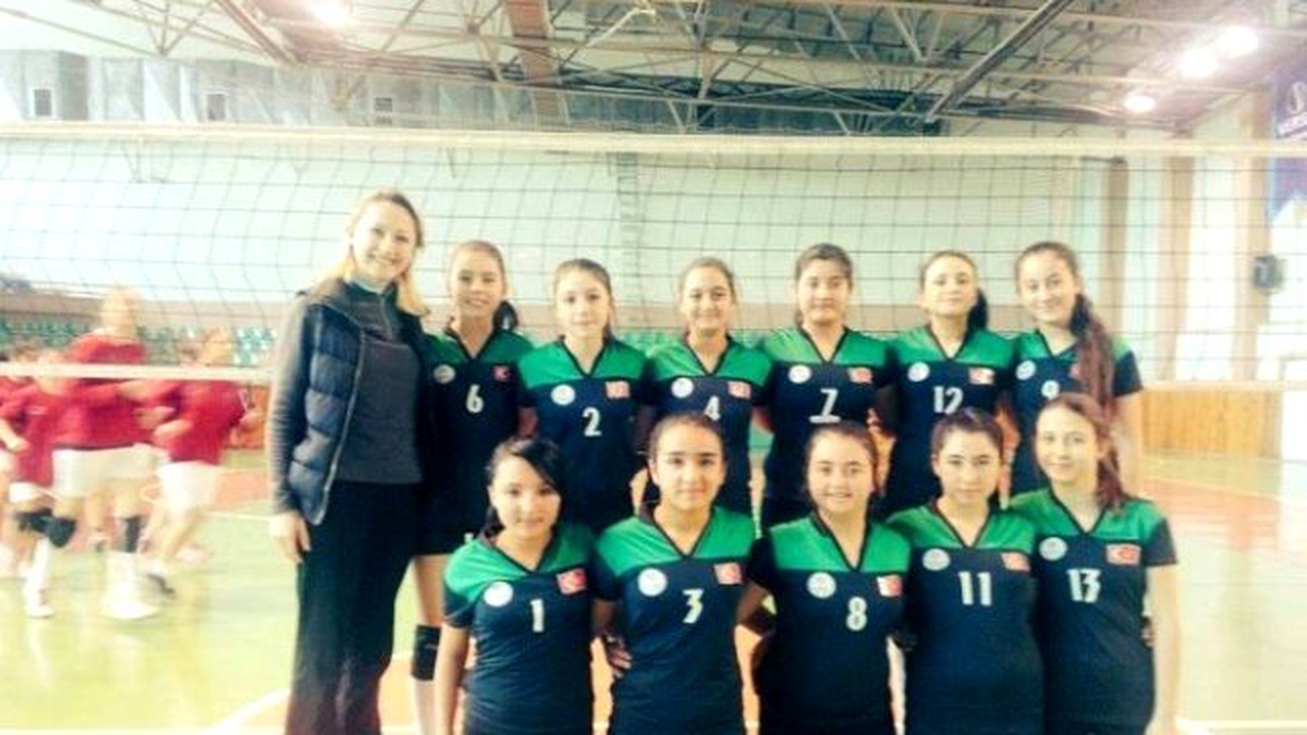 Anadolu Yıldızlar Ligi Voleybol Müsabakalarında Nevşehir Çeyrek Finale Yükseldi