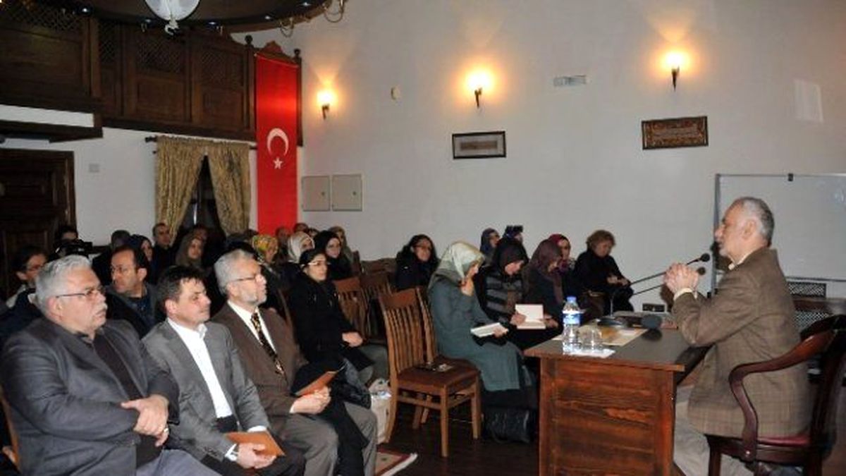 Bursa\'nın Gönül Sultanları Osmangazi\'de Yad Ediliyor