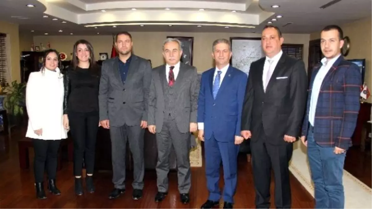 Çiftçiler, Vali Büyük\'ten Laboratuvar Desteği İstedi