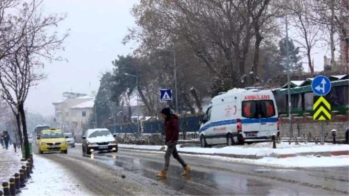 Edirne Beyaz Örtüyle Kaplandı