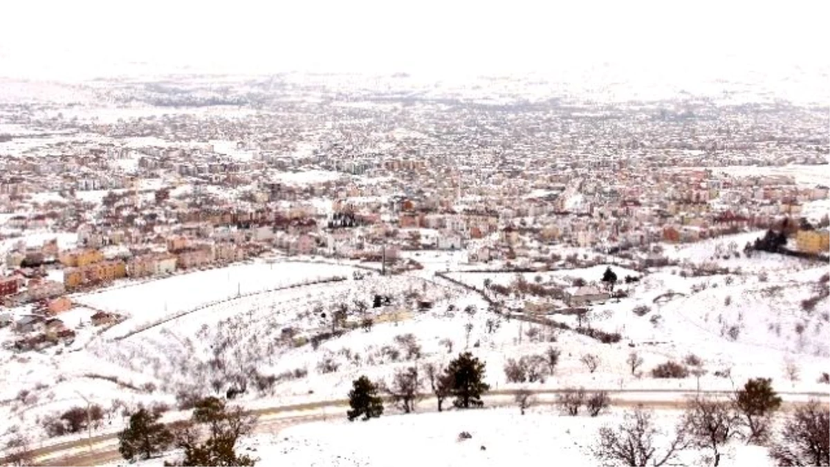 Elazığ\'da Kar Nedeniyle 309 Köye Ulaşım Sağlanamıyor