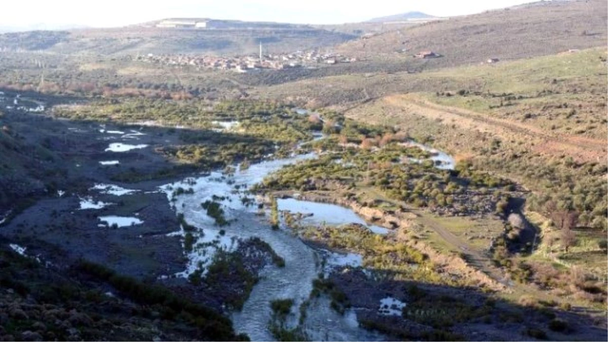 Güzelhisar Barajı\'ndan Su Bırakılmaya Başlandı