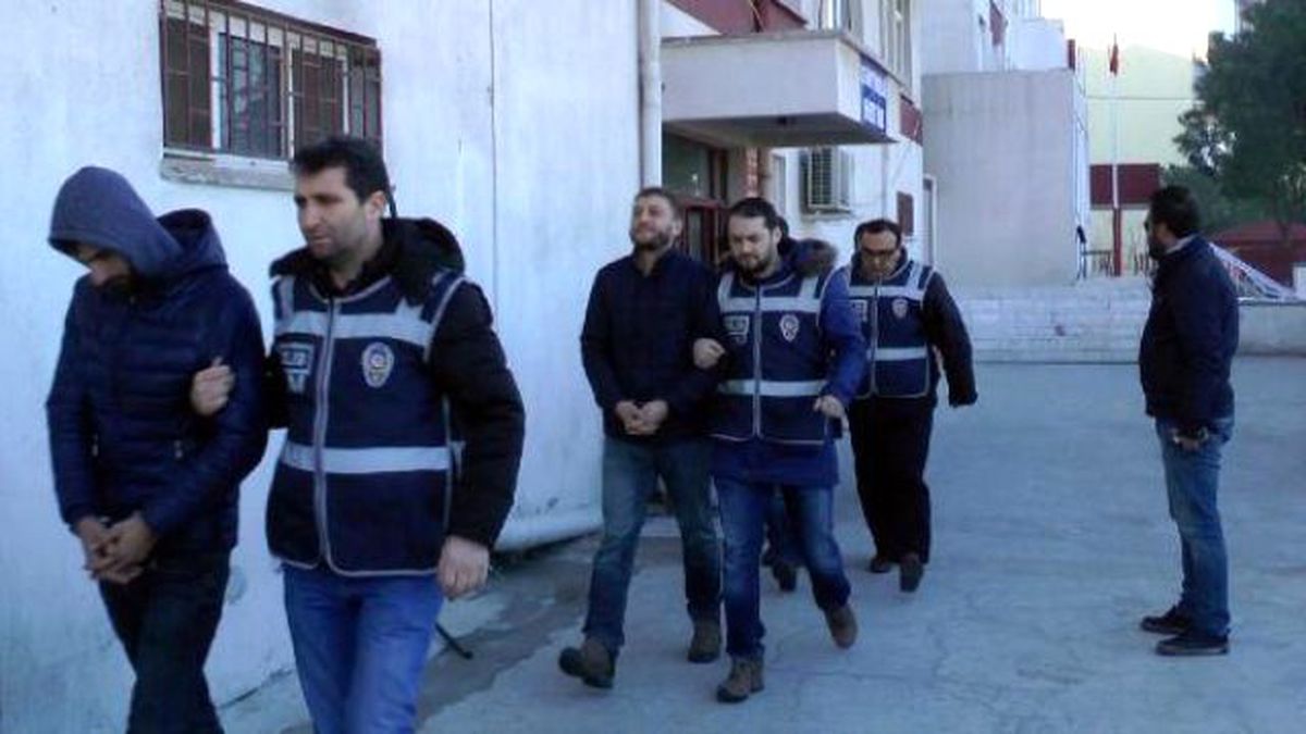 İki Ayrı Operasyonda 10 İnsan Kaçakçısına Tutuklama