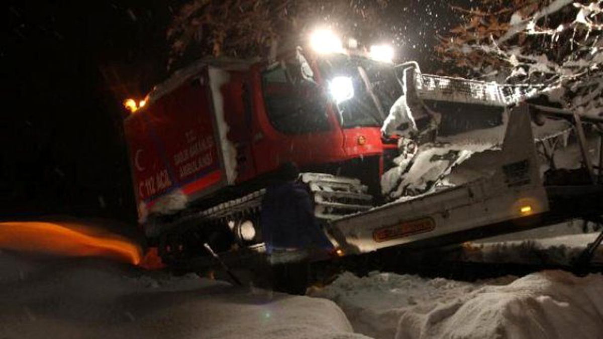 Köyde Elektrik Kesildi, Solunum Cihazı Duran Hasta İçin Zamanla Yarış
