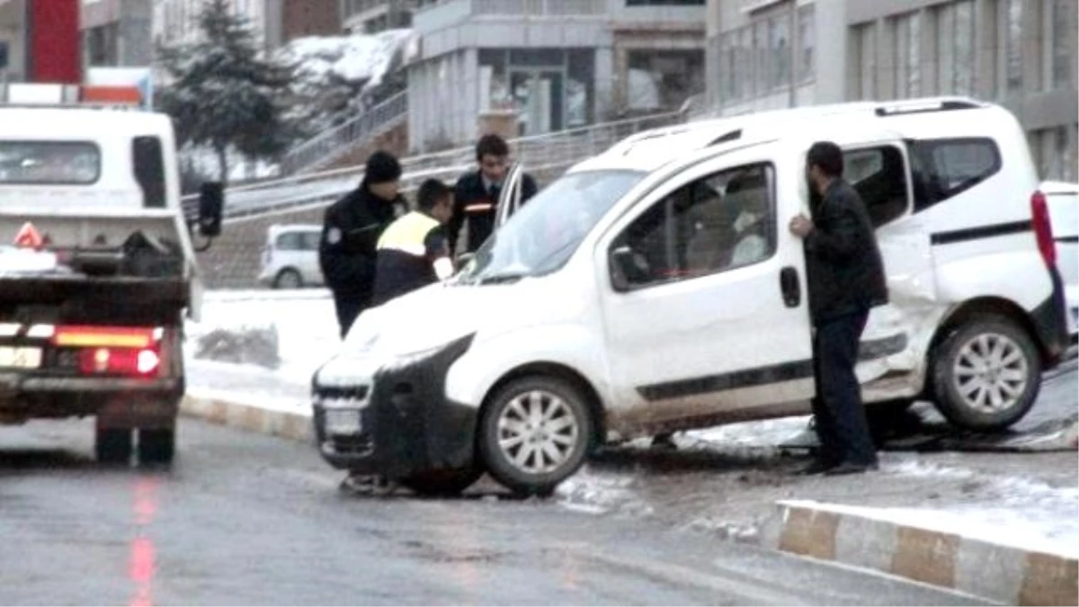 Mardin\'deki Kazalarda 1 Ölü, 20 Yaralı