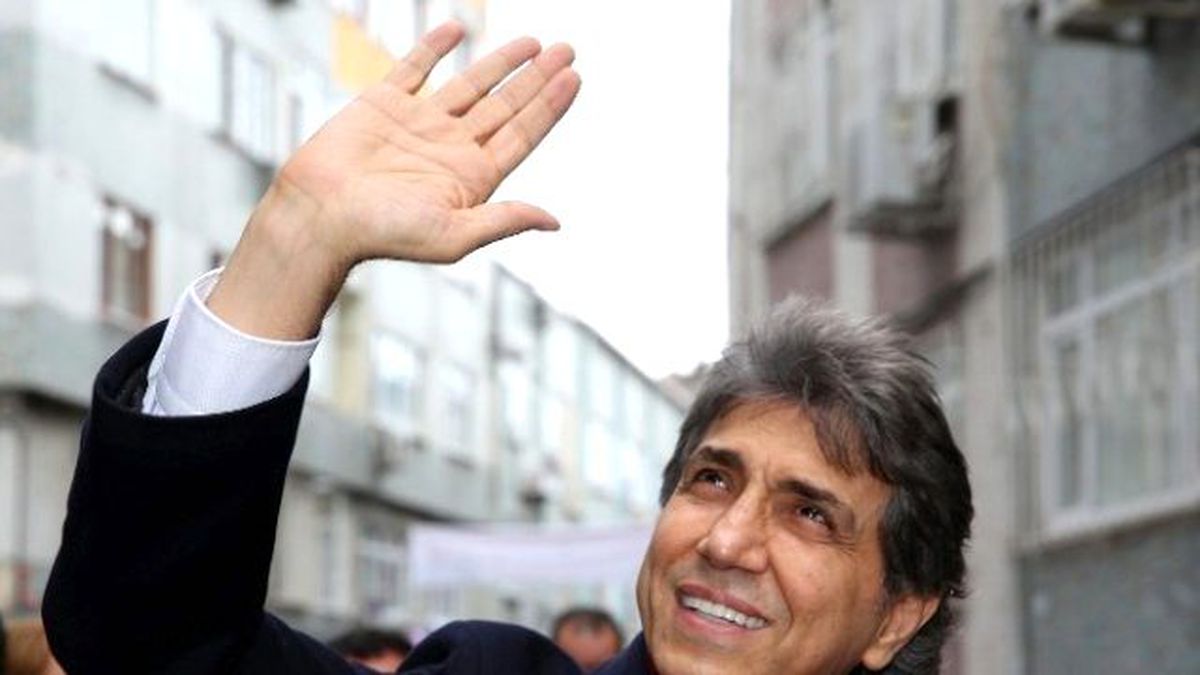 Avrupa Yakası'nın En Başarılı Belediye Başkanı Mustafa Demir Oldu