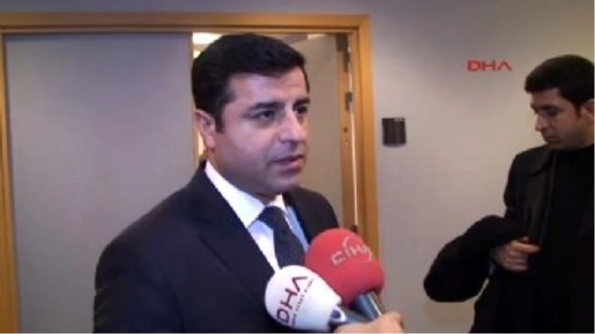 Demirtaş\'tan Türkiye\'nin Durumuna AP\'de Fıkrayla Anlattı