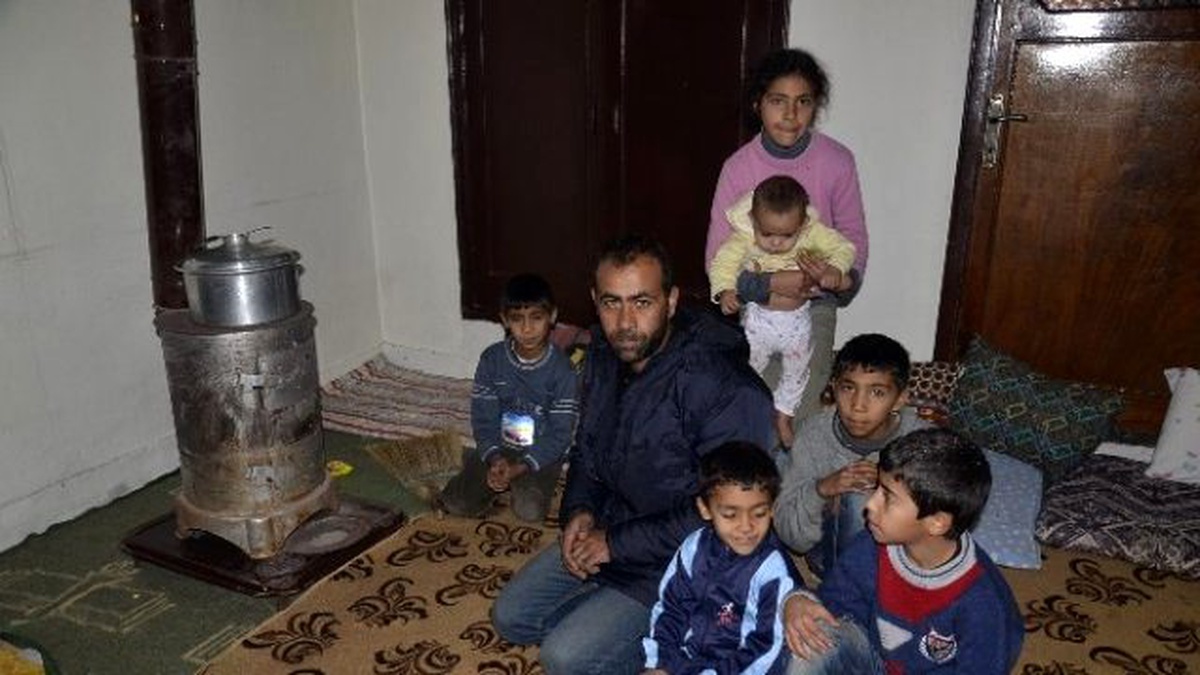 Terörden\' Kaçan Aile \'Yoksullukla\' Savaşıyor