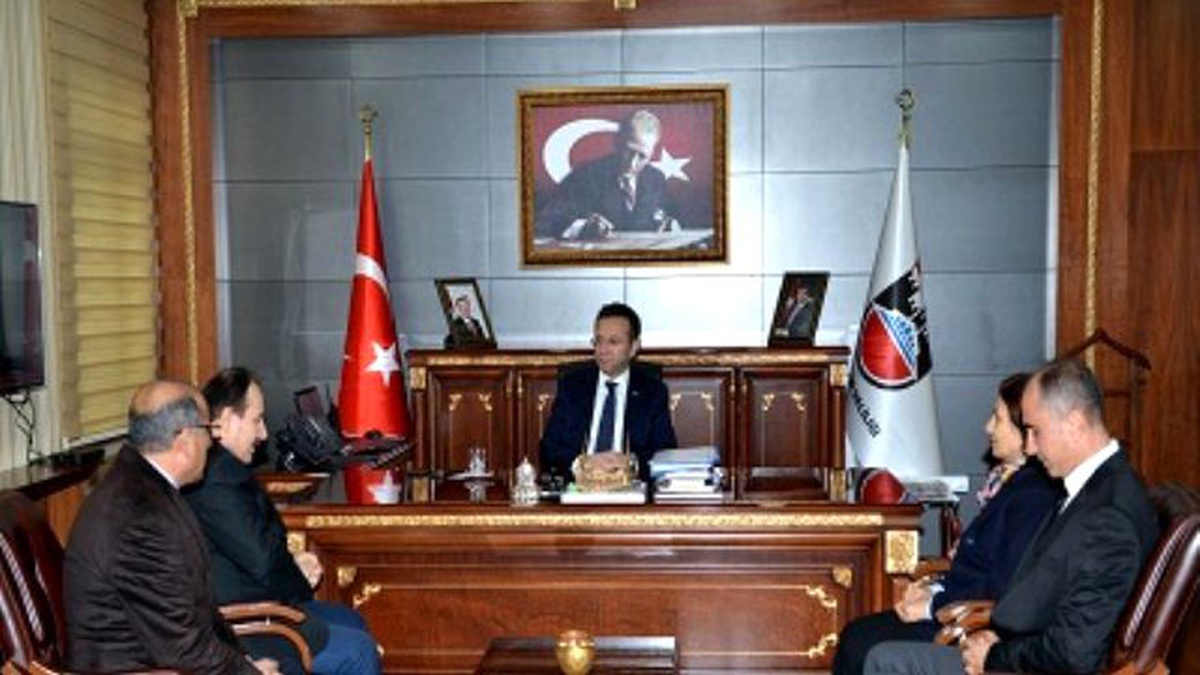 Aksoy, Gümrükçüleri Kabul Etti