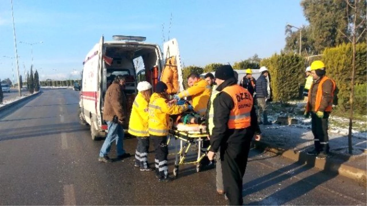 Aliağa\'da Trafik Kazası: 1 Yaralı