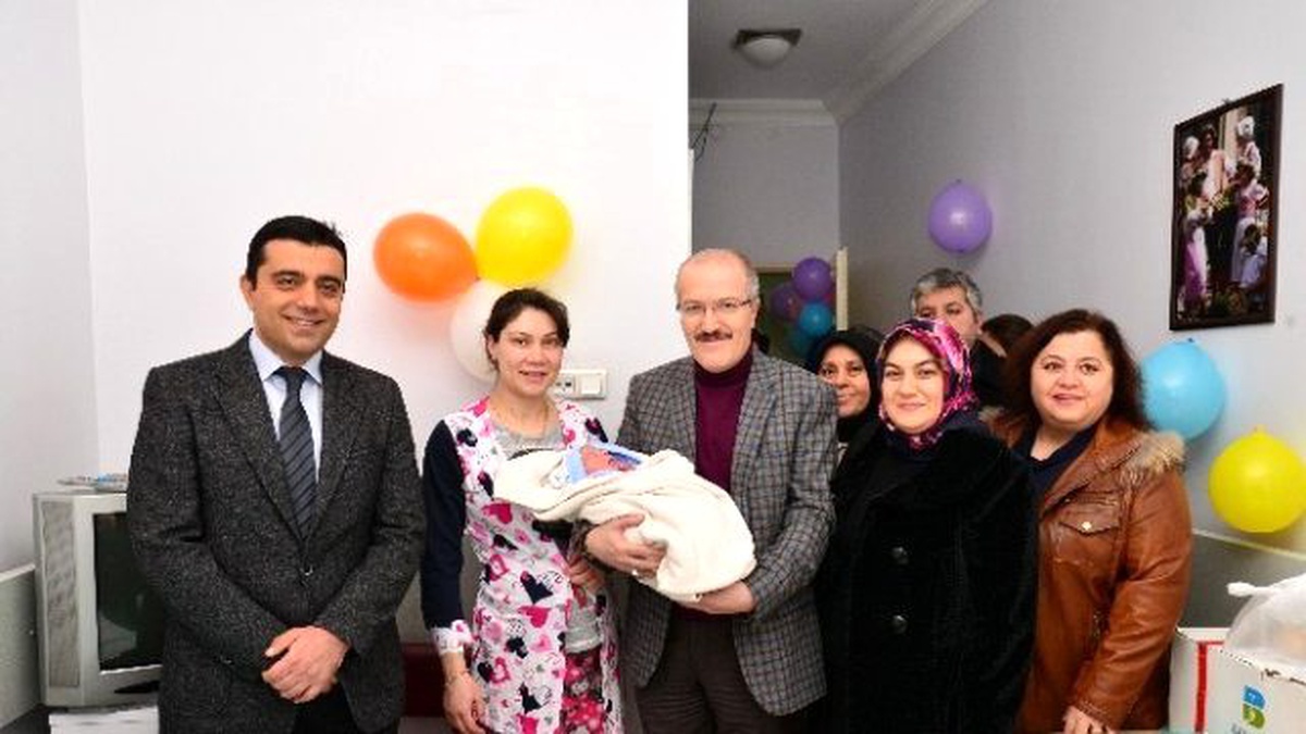 Altıeylül\'den Bin 748 Aileye "Hoş Geldin" Bebek Ziyareti