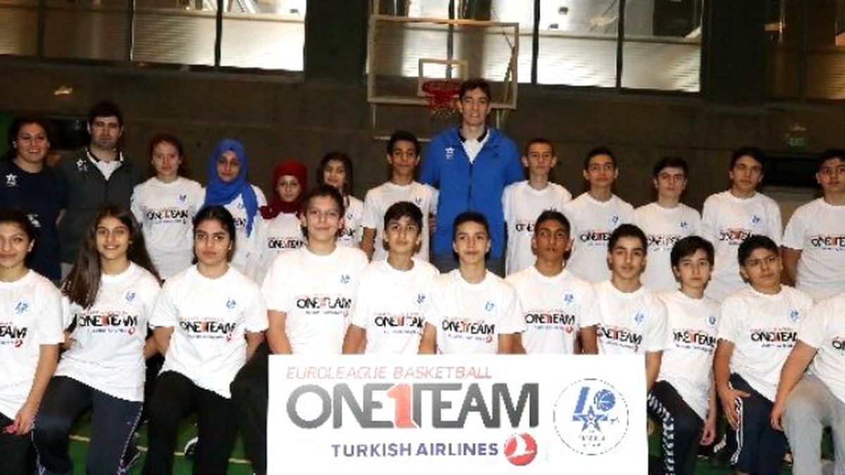 Anadolu Efes, "One Team" Projesi\'nde Öğrencilerin Gelecek Planlarına Yön Verdi