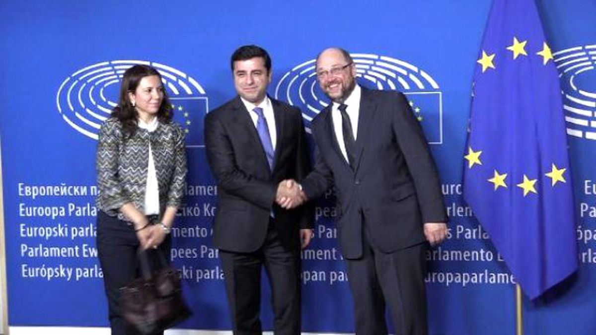 Demirtaş, AP Başkanı Martin Schulz ile Görüştü